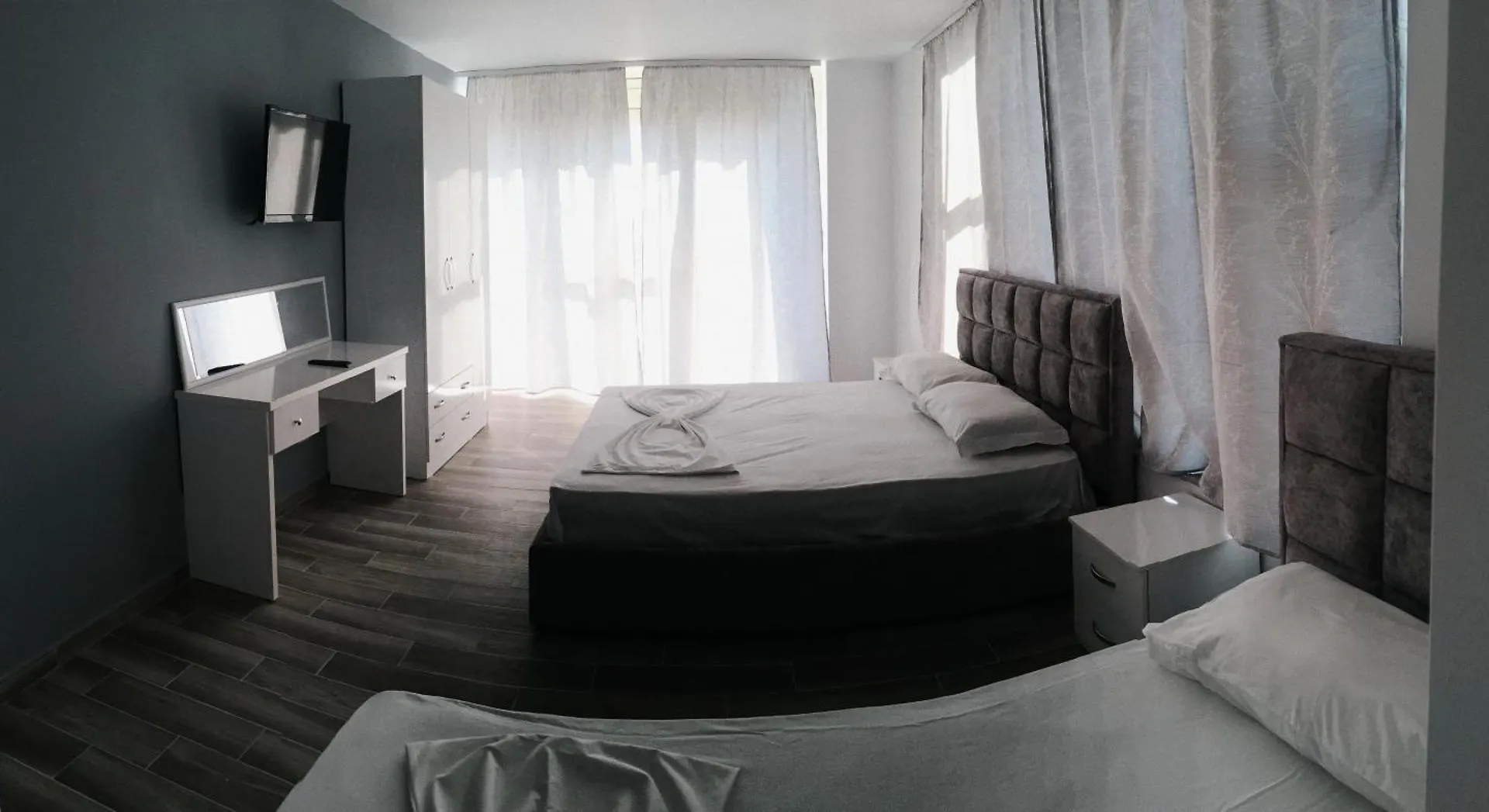 Klebrido Hotel And Restaurant Durres