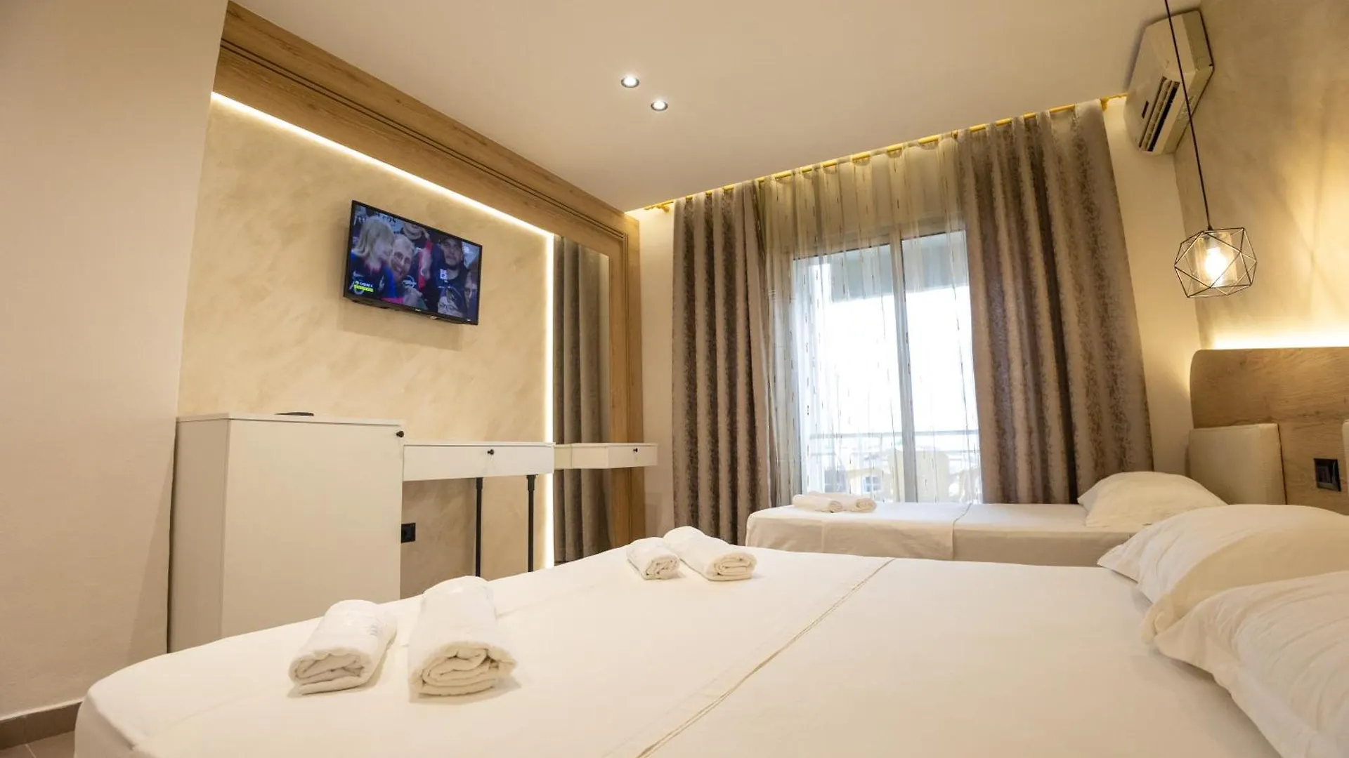 Klebrido Hotel And Restaurant Durres