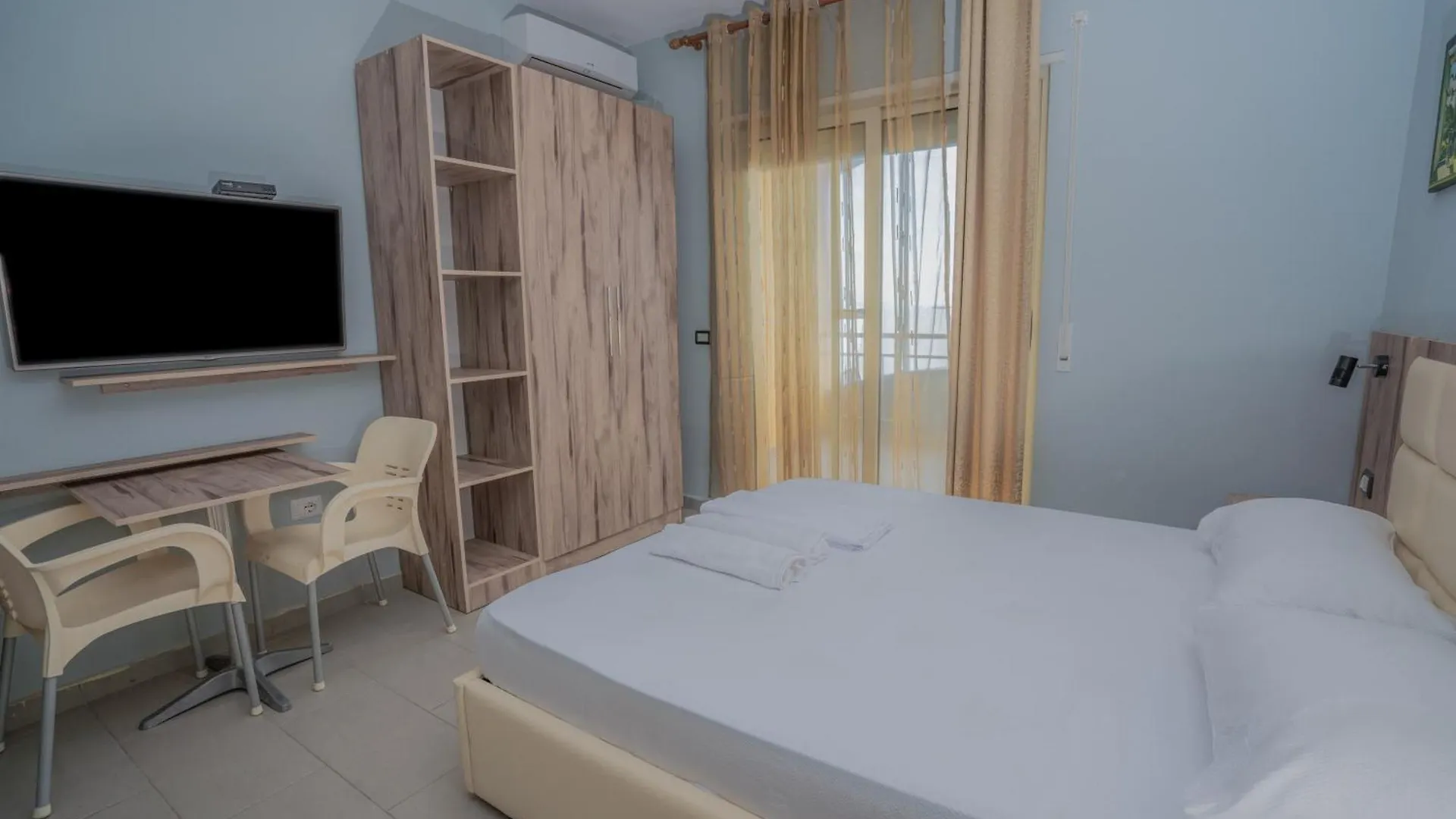Klebrido Hotel And Restaurant Durres 3*,