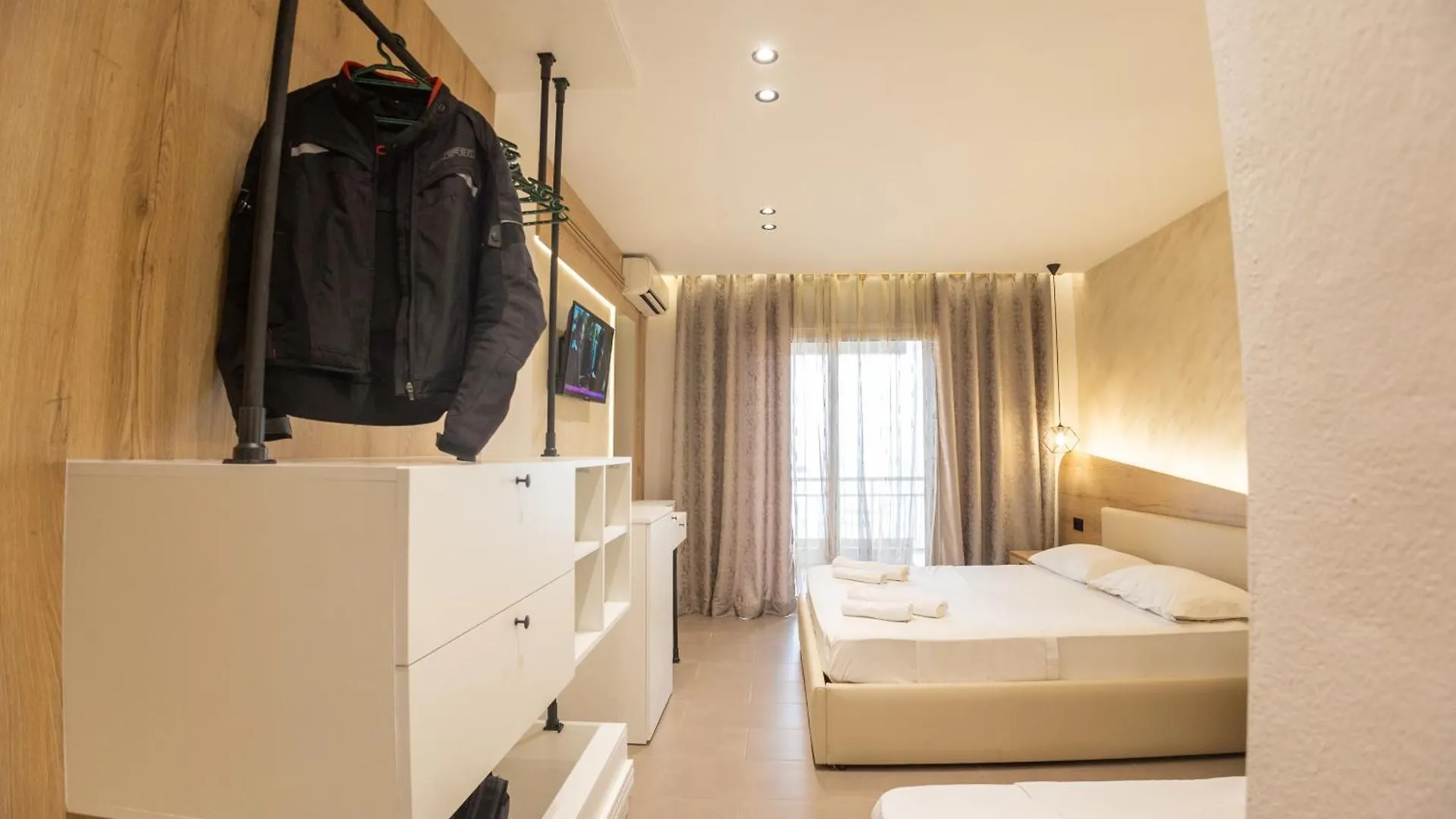 Klebrido Hotel And Restaurant Durres