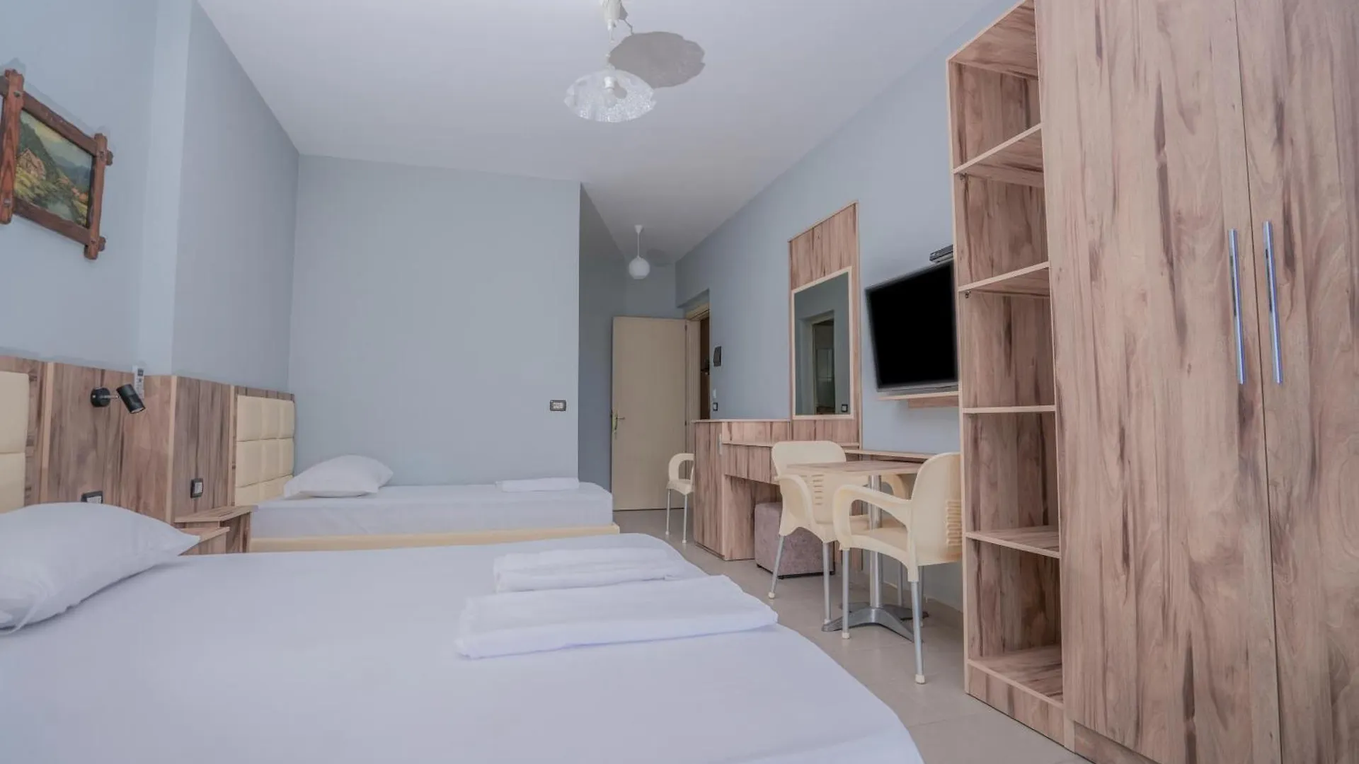 Klebrido Hotel And Restaurant Durres