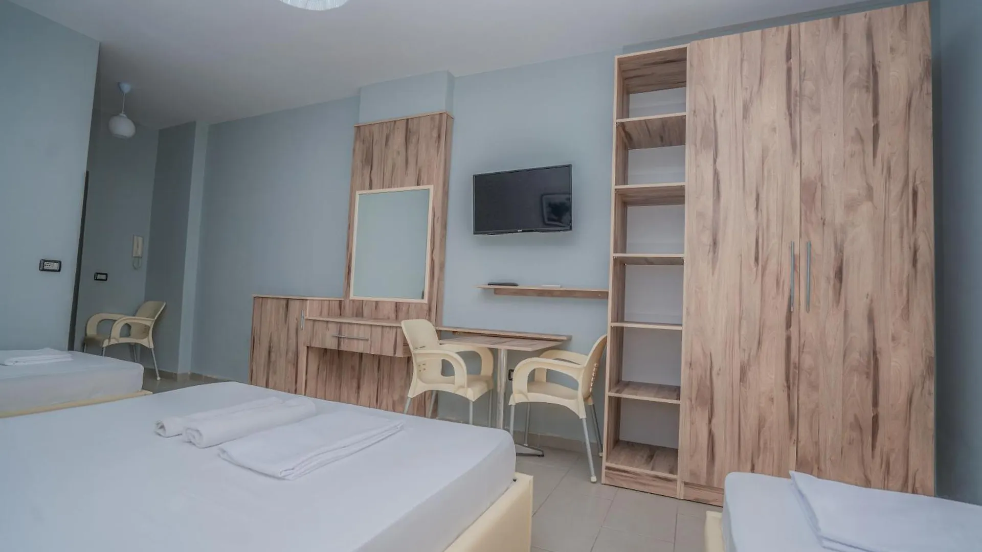 Klebrido Hotel And Restaurant Durres