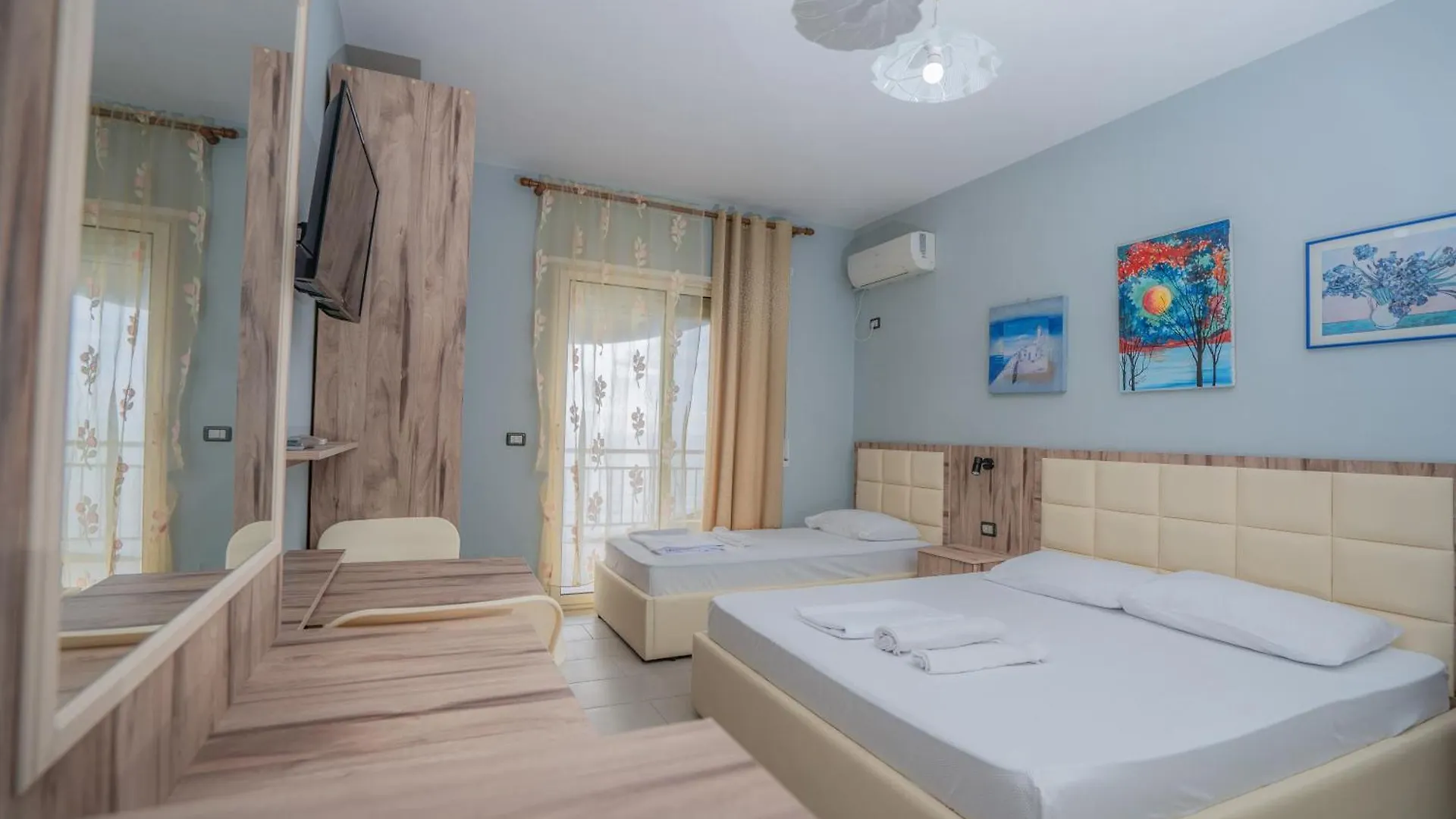 Klebrido Hotel And Restaurant Durres Albania