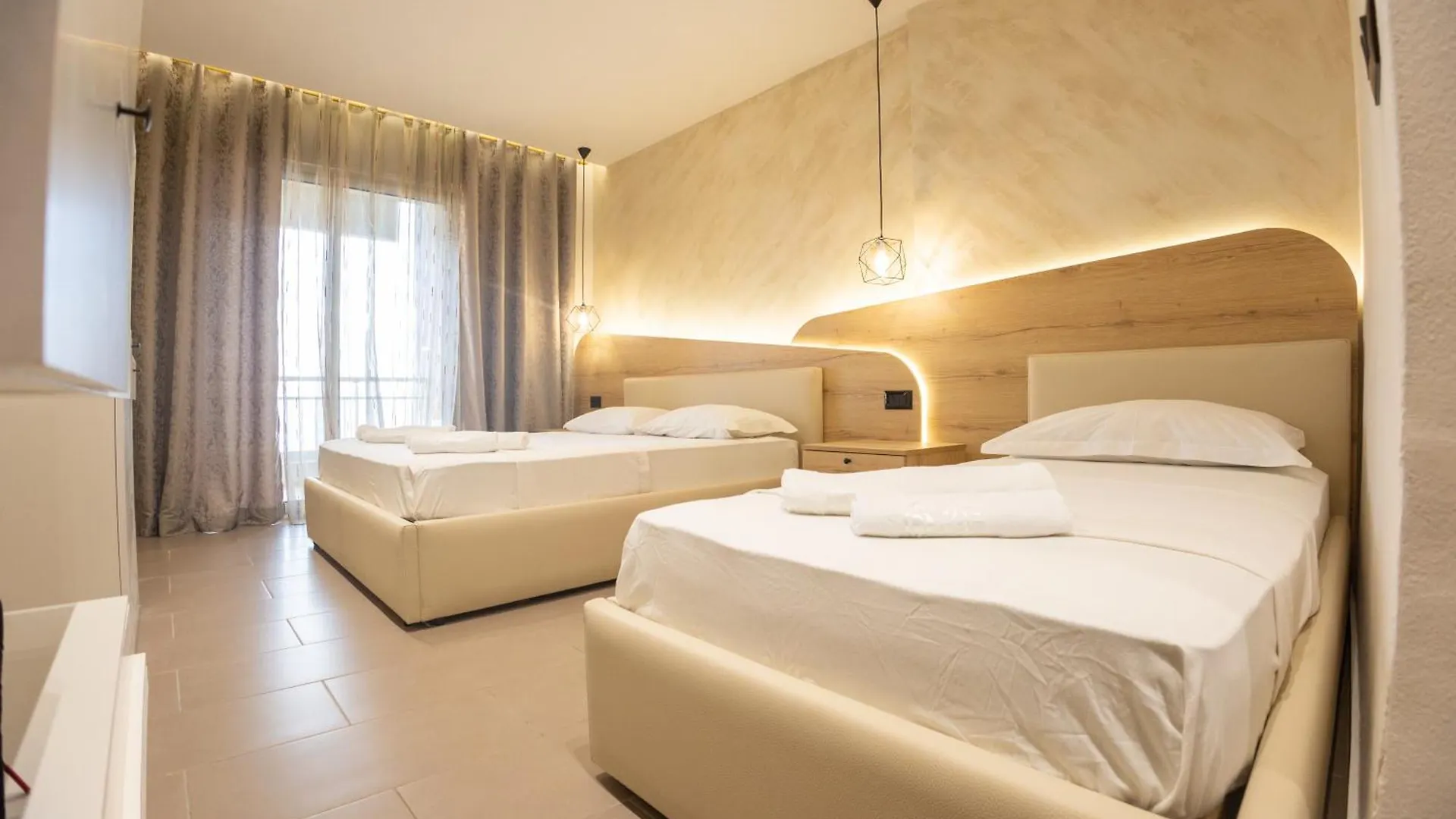 Klebrido Hotel And Restaurant Durres 3*,  Albania