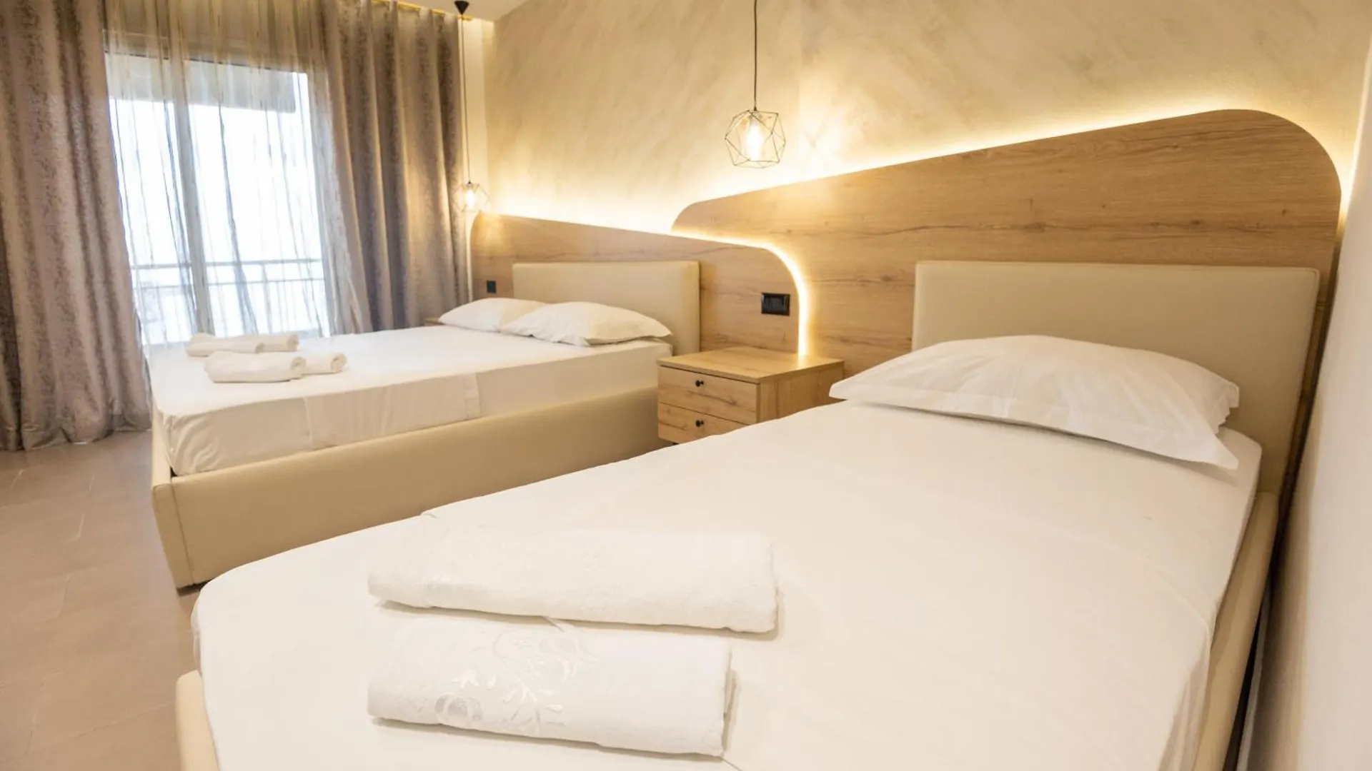 Klebrido Hotel And Restaurant Durres