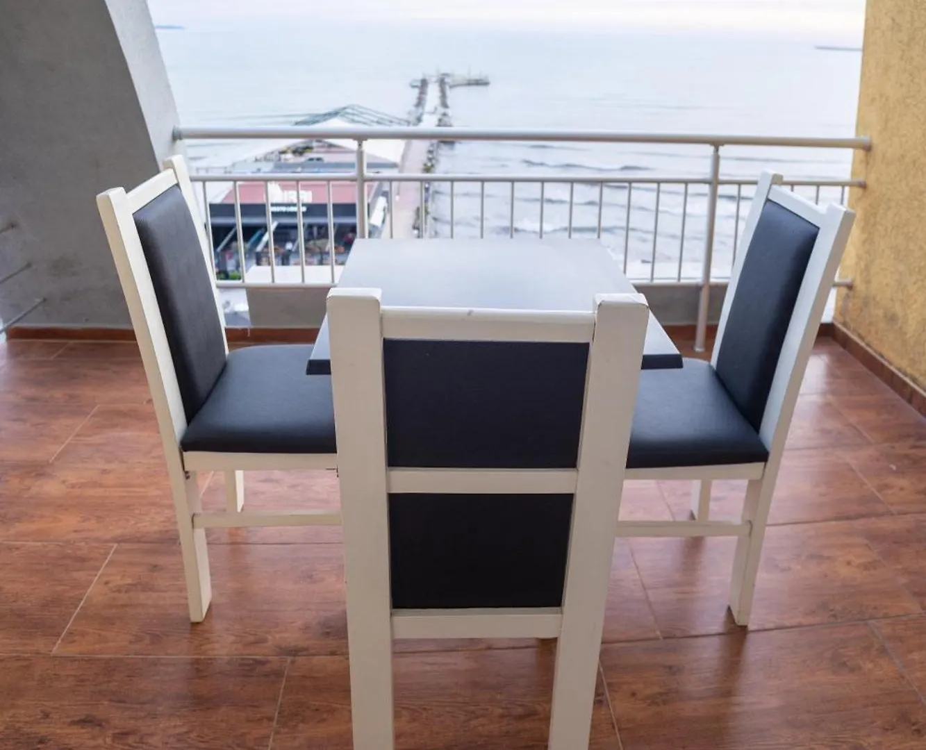 Klebrido Hotel And Restaurant Durres