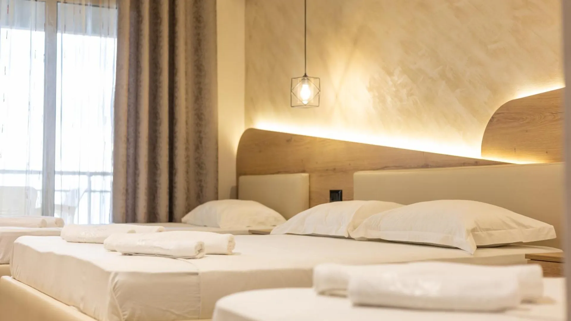 Klebrido Hotel And Restaurant Durres