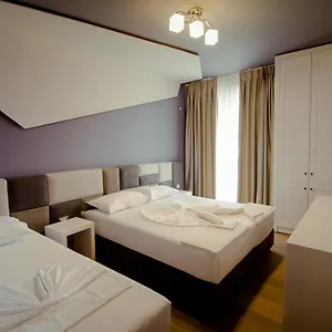 Hotel Lubjana, Durrës