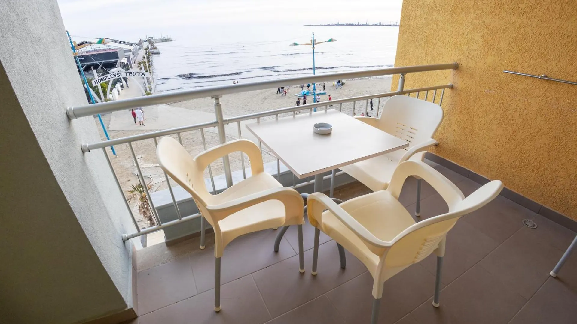 Klebrido Hotel And Restaurant Durrës